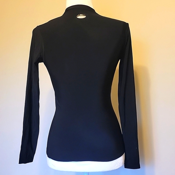 Under Armour Long Sleeve Base Layer/Workout Top - Picture 2 of 3